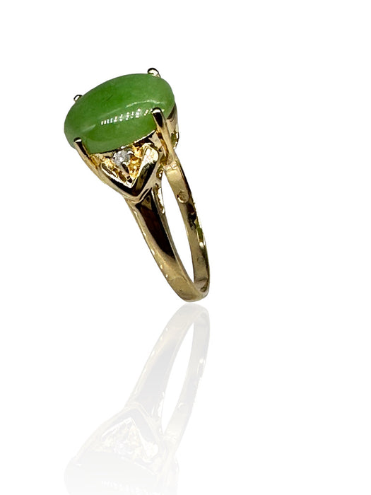 Ring in 14k Gold with Green Jade and Diamond Ring, Size 6.5 Cocktail Ring