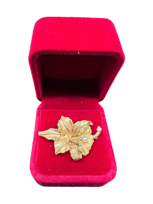 Elegant 18K Yellow Matt Orchid Brooch with Pearl. 1.7”