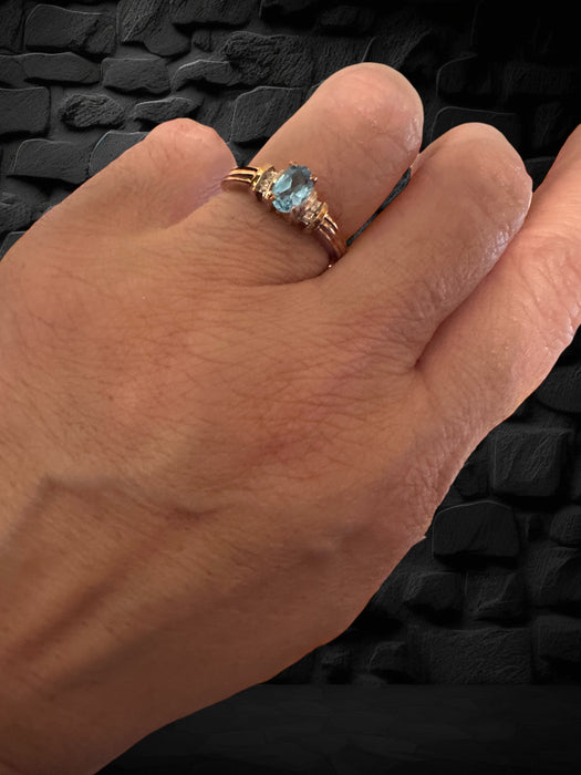 10k Gold Ring With Aquamarine Gemstone With  Diamond Accents. Ring Size 6.25.