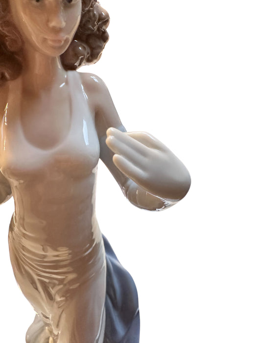 Lladro Anticipation 1999 Porcelain Figurine  6608, Lady figurine, Home Decor 12in
