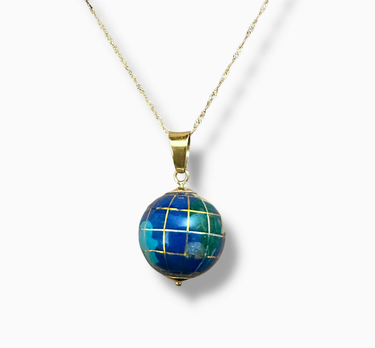 18K Gold Blue Globe Pendant Necklace – 17.75", 5.86g, Vintage, ½” Diameter, Travelers Gift