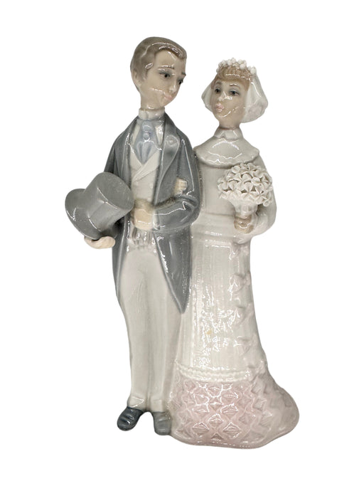 Retired Lladro Wedding Figurine, Handmade in Spain, 7.7in-EZ Jewelry and Decor