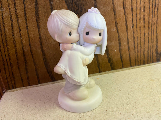 Vintage 1982 JONATHAN & DAVID, “Bless you two” Porcelain Figurine-EZ Jewelry and Decor
