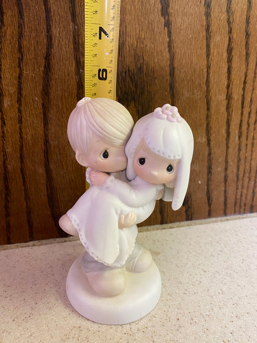 Vintage 1982 JONATHAN & DAVID, “Bless you two” Porcelain Figurine-EZ Jewelry and Decor