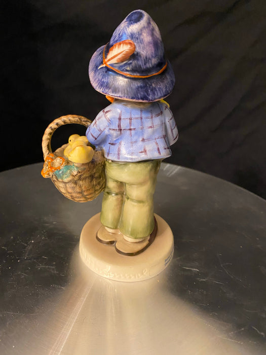Vintage Goebel Hummel Figurines #378: Easter Greetings TMK 6-EZ Jewelry and Decor