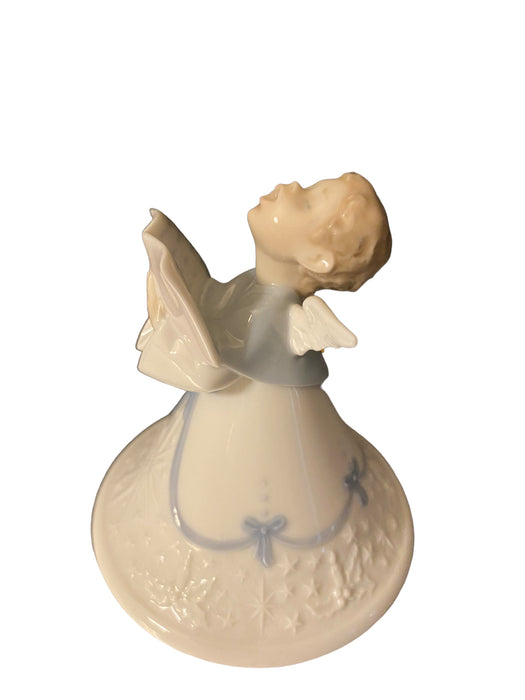 Vintage Retired Lladró - Heavenly Tenor, Christmas Porcelain Ornament , Mint Condition In Original Box, 3.9”   -EZ Jewelry and Decor