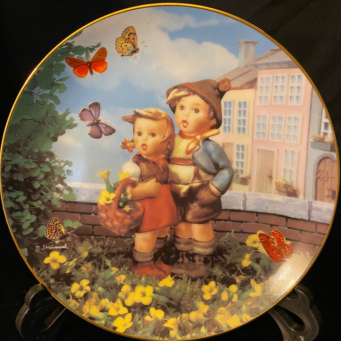 Vintage The Danbury Mint M J Hummel Plate- “ Little Companions” Collection -"Surprise”.  8”-EZ Jewelry and Decor