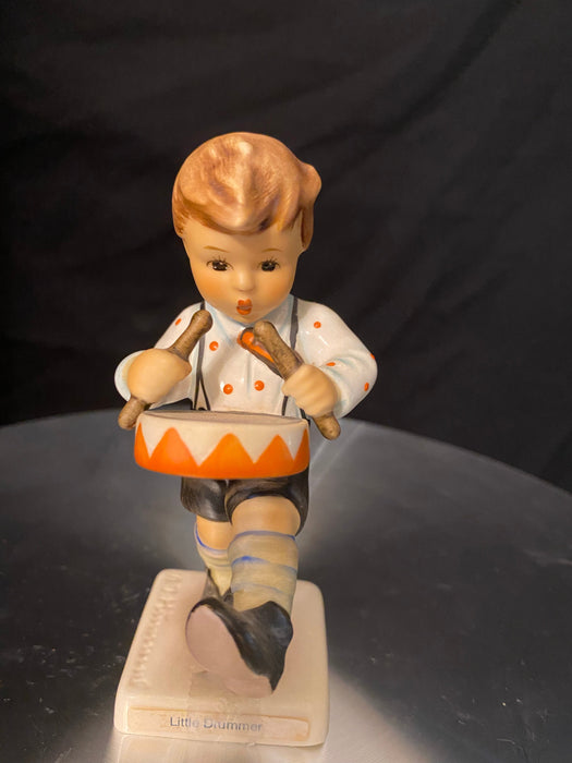 Vintage Goebel Hummel Figurines # 184, Latest News (Porcelain
