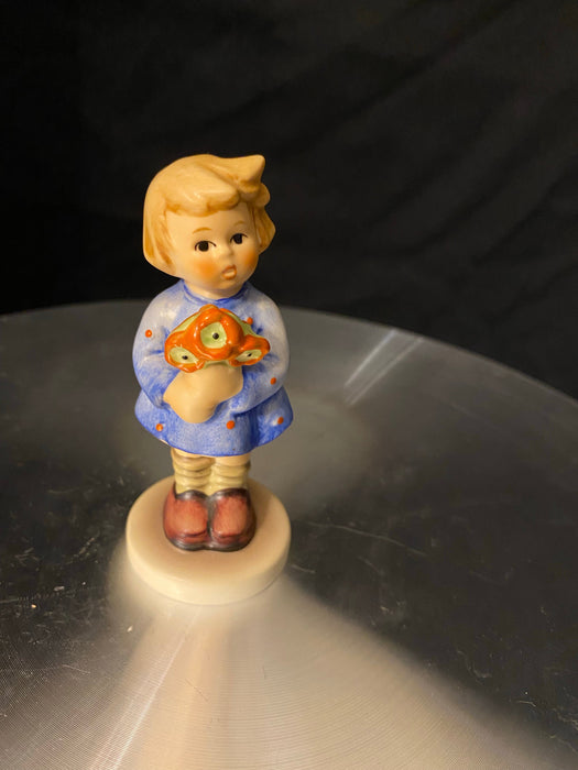 Vintage Goebel Hummel Figurines # 239/ A, Girl With a Nosegay, TMK 7-EZ Jewelry and Decor